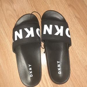 DKNY Slippers
